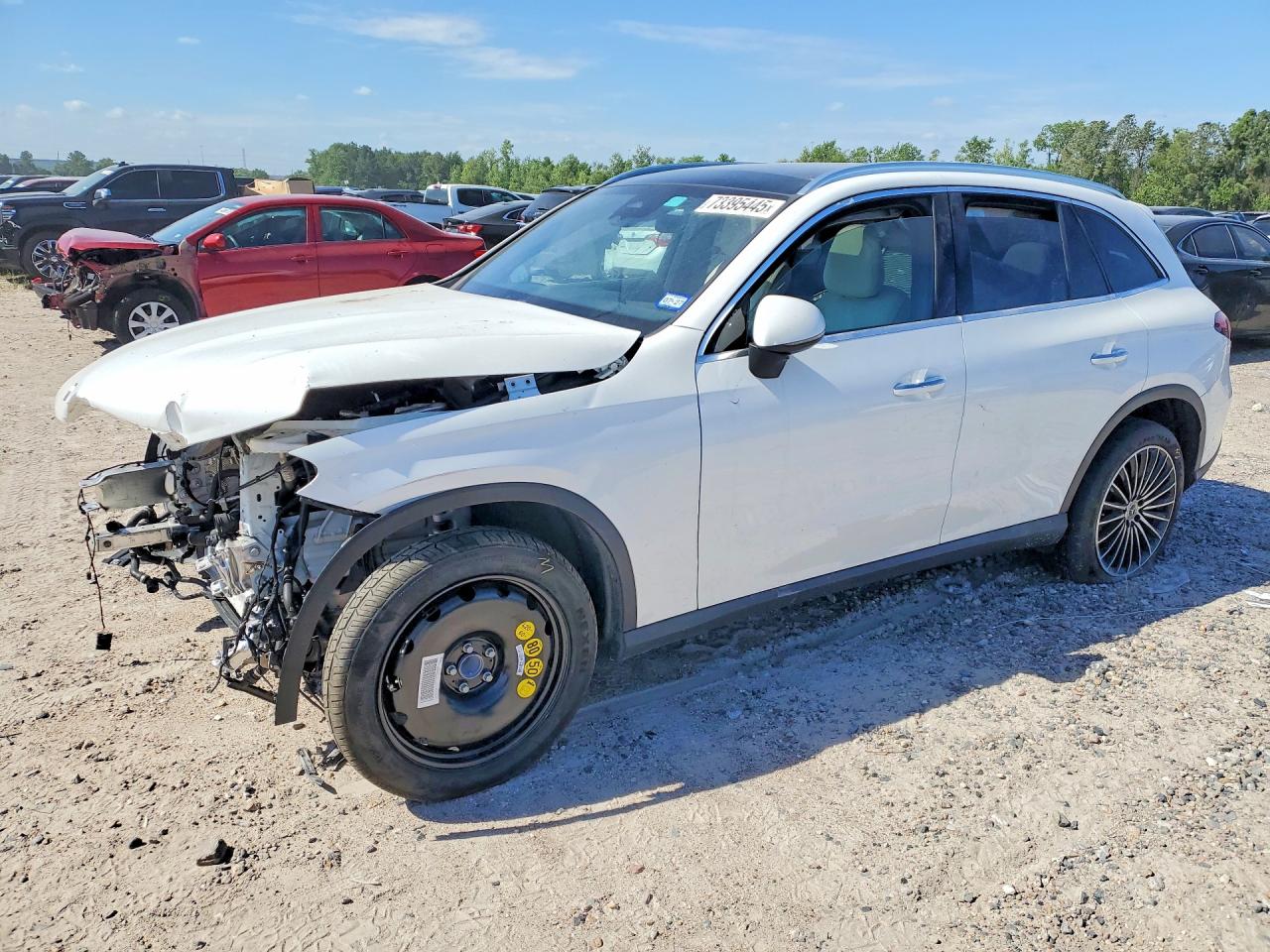 Salvage Mercedes-Benz GLC Image
