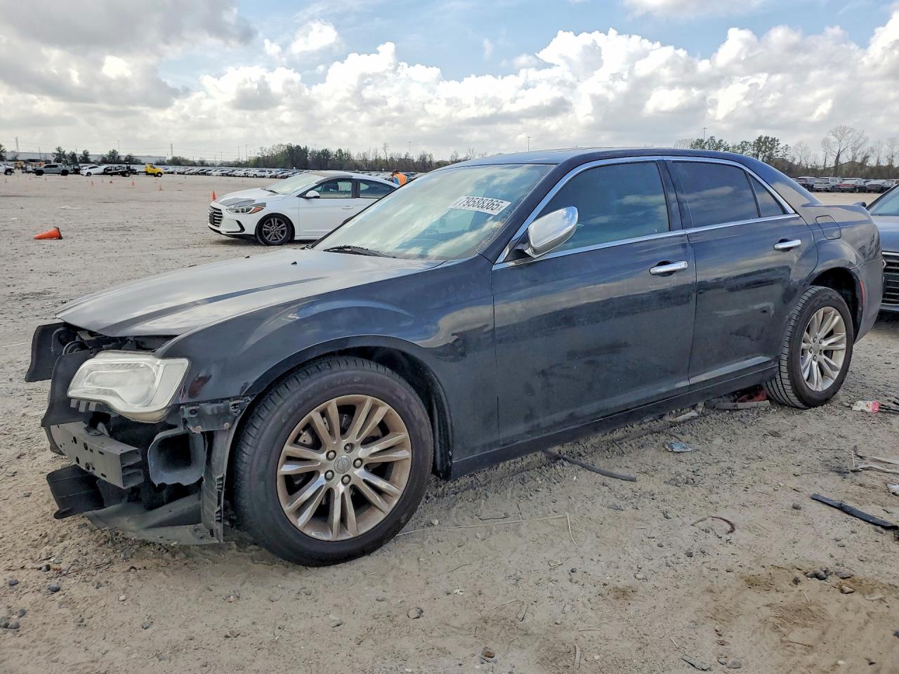 Salvage Chrysler 300 Image