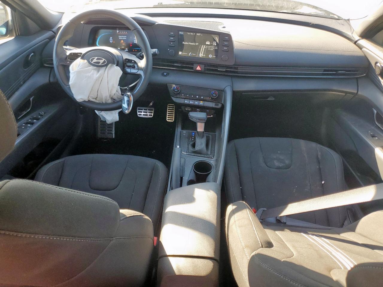 Hyundai ELANTRA Sel Sport