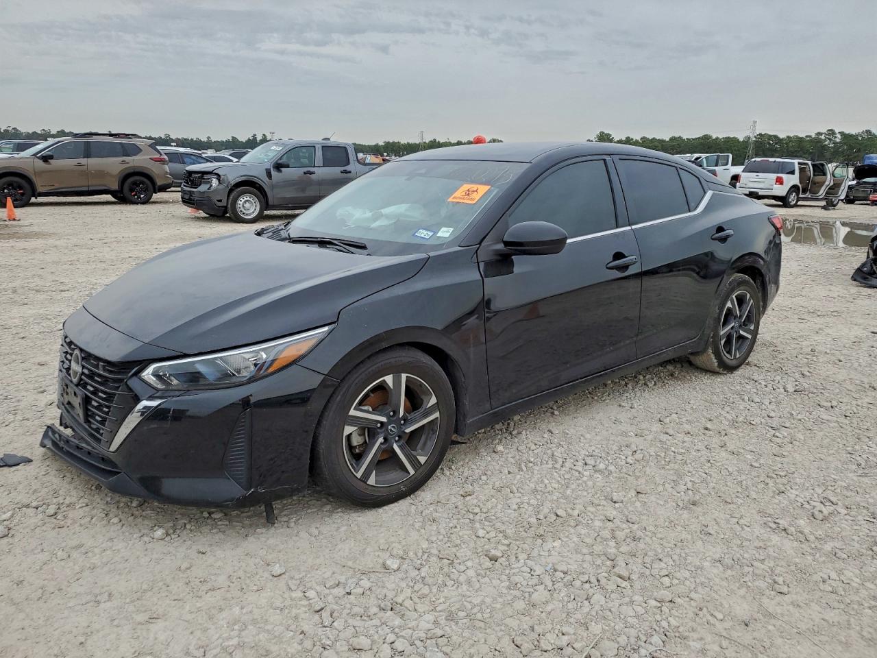 Salvage Nissan Sentra Image