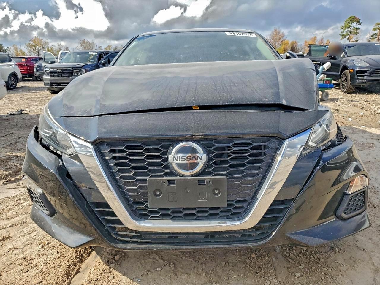 Nissan Altima S