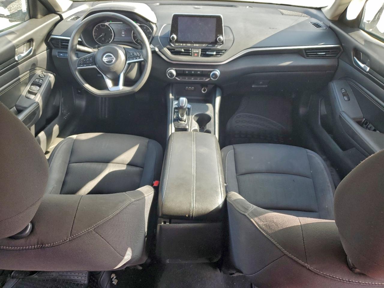 Nissan Altima S