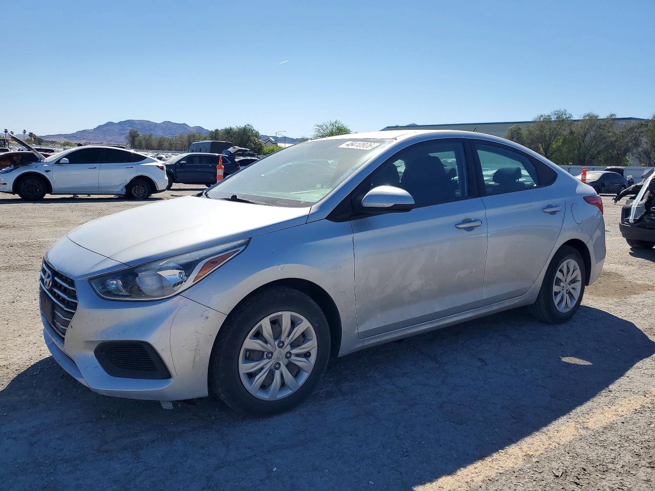 Salvage Hyundai ACCENT Image
