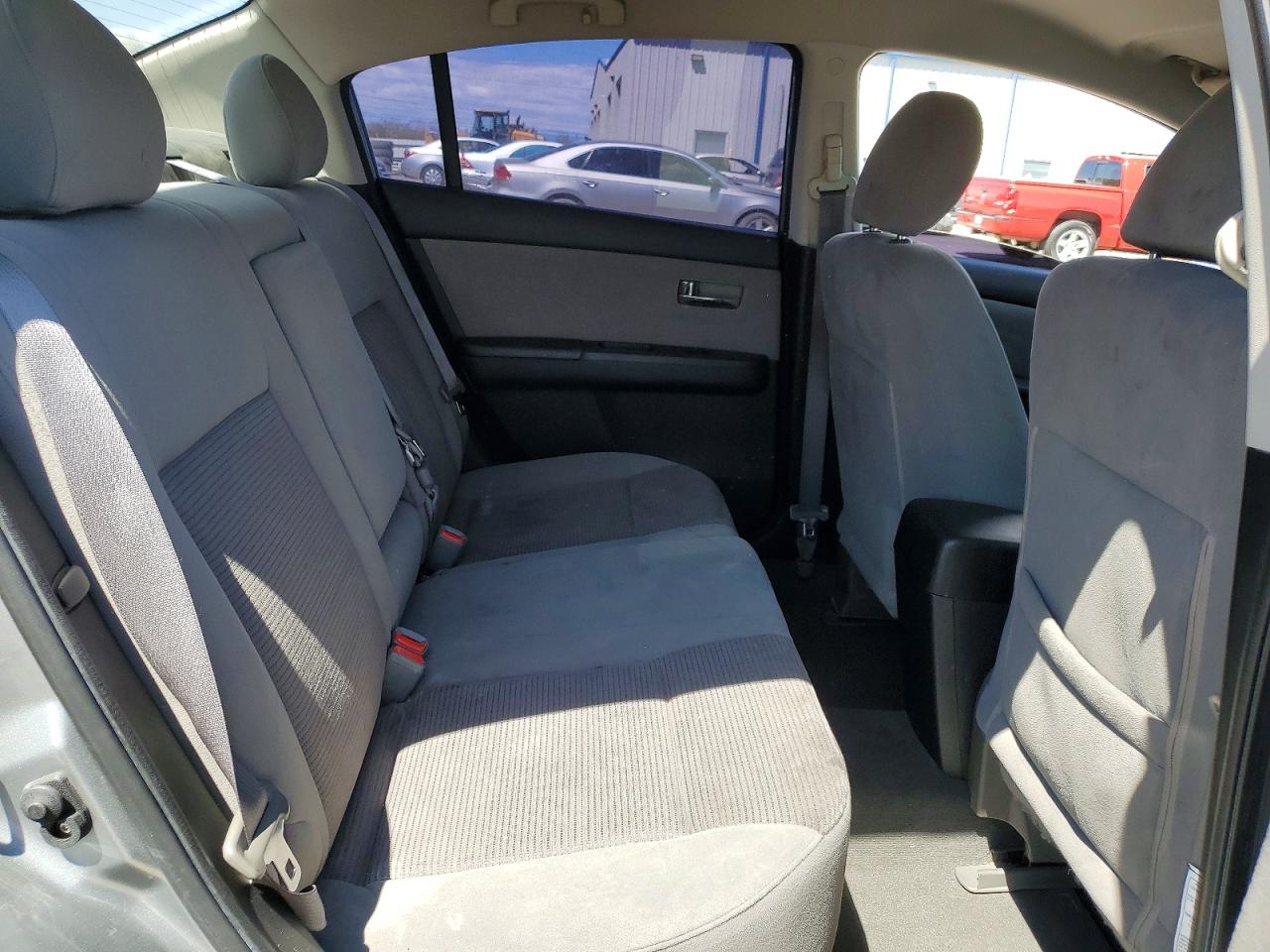 Nissan Sentra 2.0