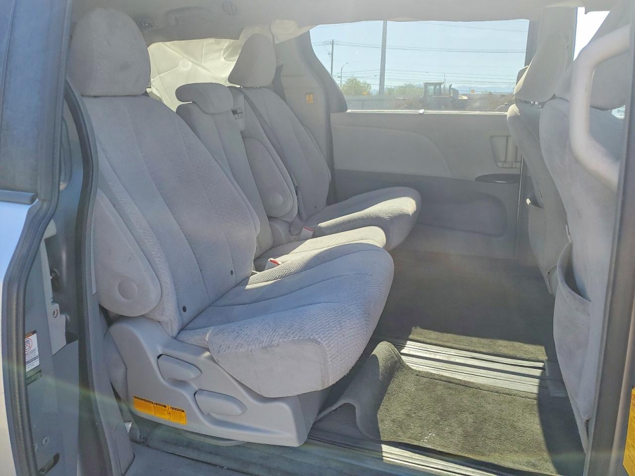 Toyota Sienna Le