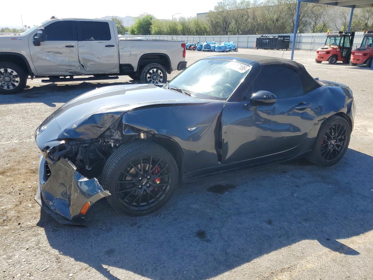 Salvage Mazda Mx5 Image