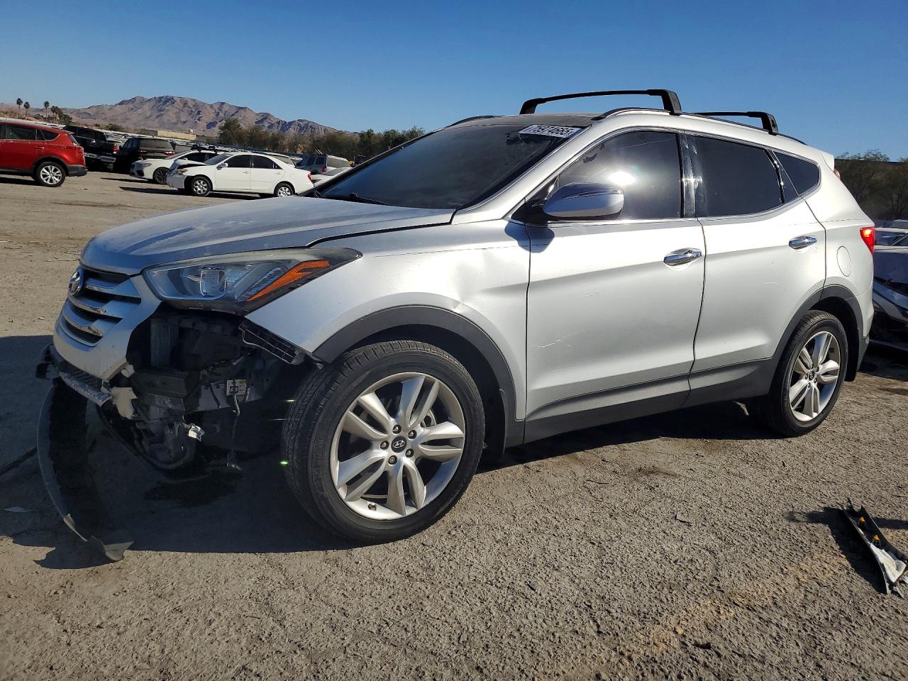 Salvage Hyundai SANTA FE Image