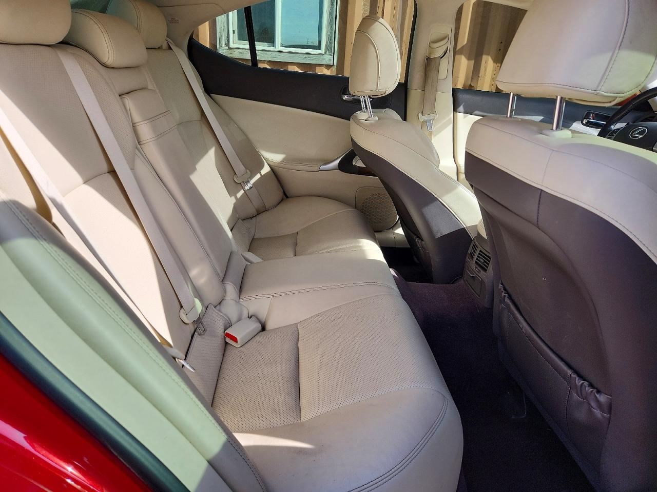 Lexus Is Base