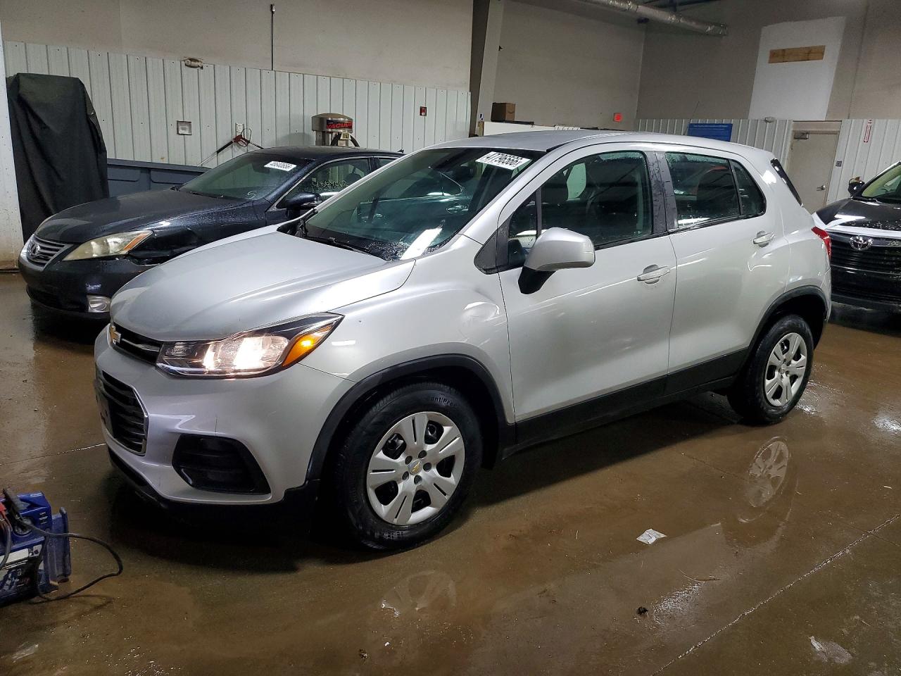 Salvage Chevrolet Trax Image