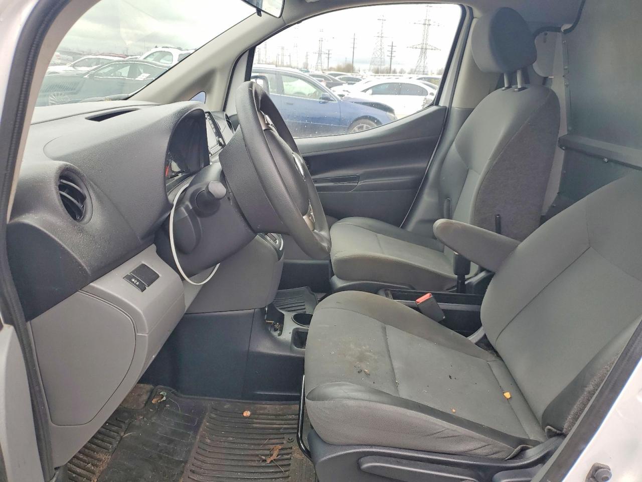 Nissan Nv S