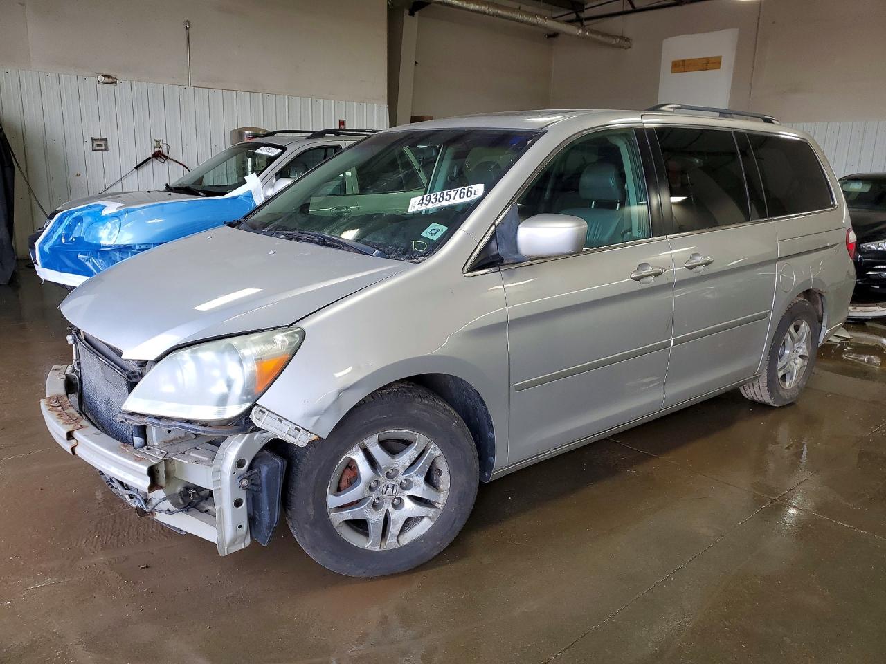 Salvage Honda Odyssey Image