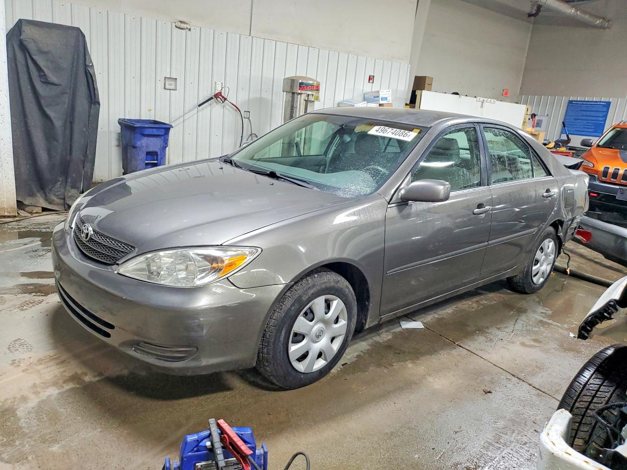 Salvage Toyota Camry Image