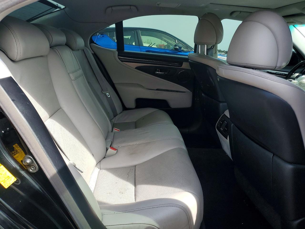 Lexus LS 460