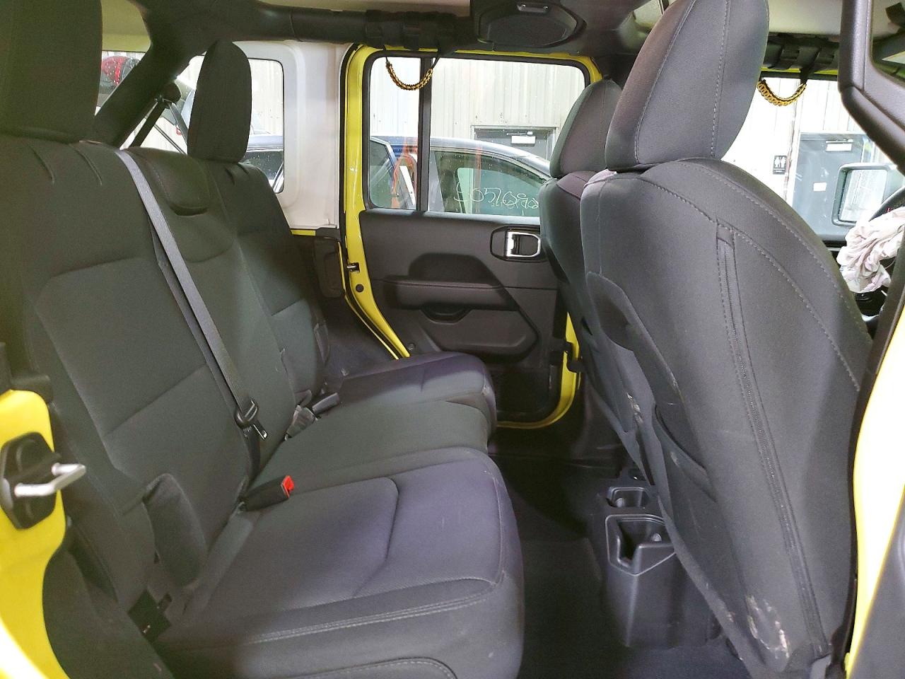Jeep Wrangler Sahara