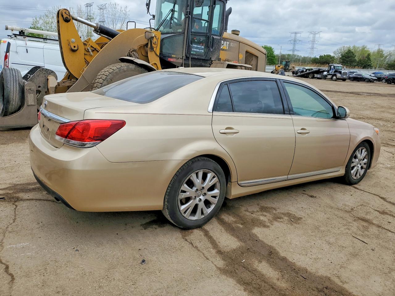 Toyota Avalon Base