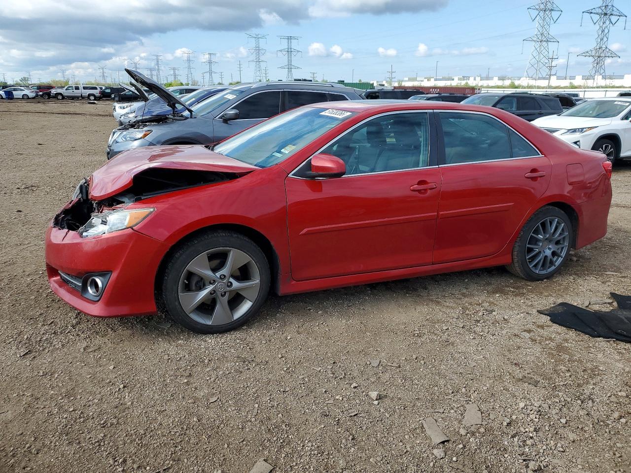 Salvage Toyota Camry Image