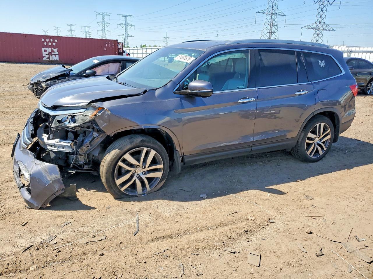 Salvage Honda Pilot Image