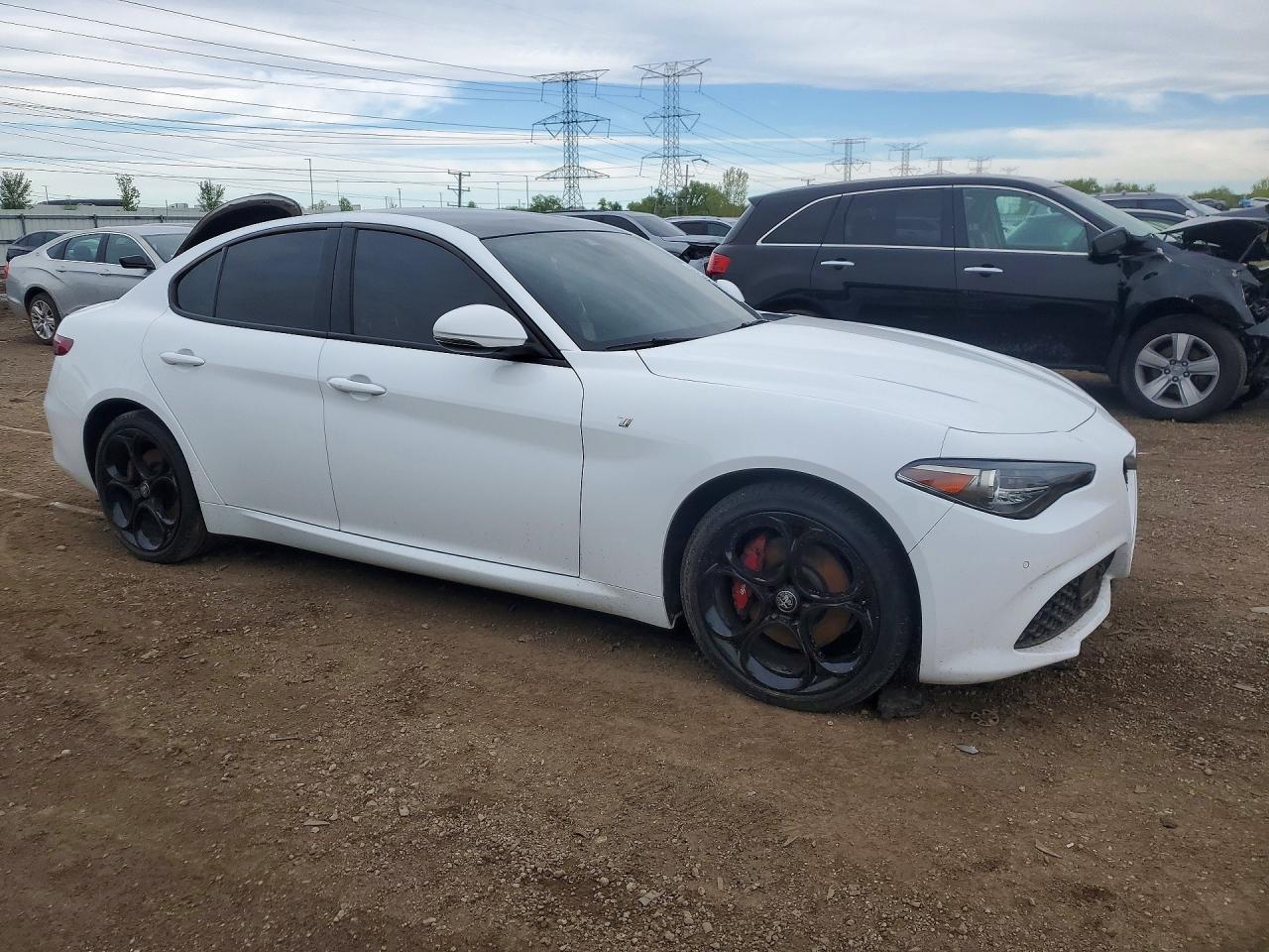 Alfa Romeo Giulia Super