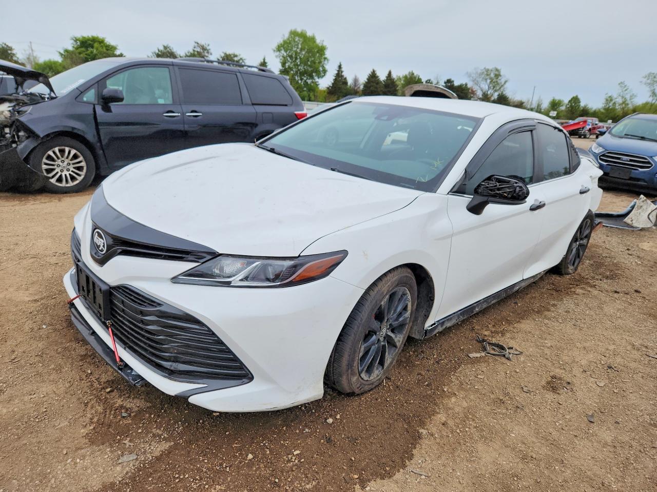 Salvage Toyota Camry Image