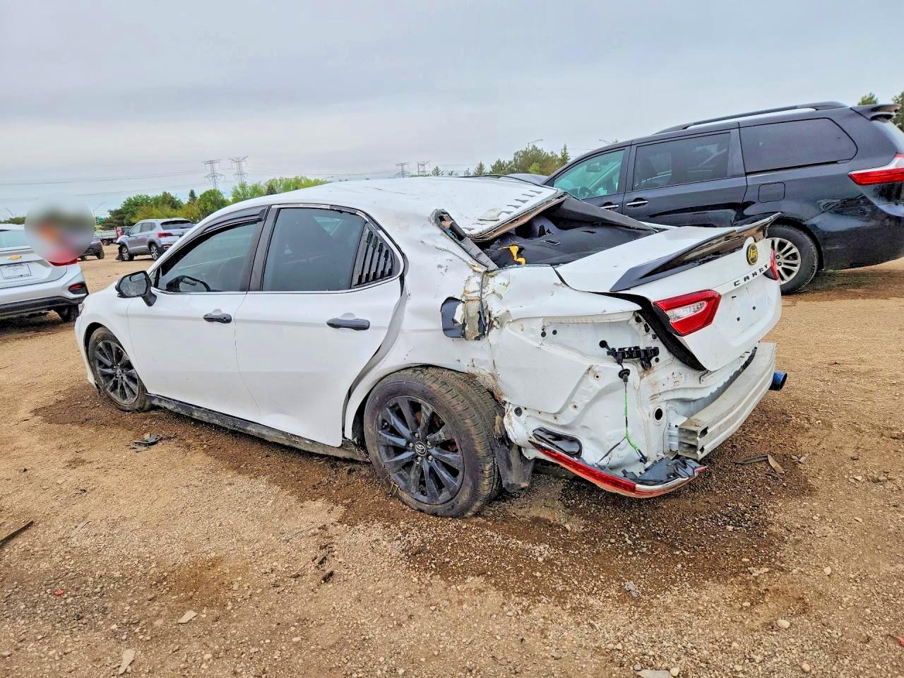 Toyota Camry Le