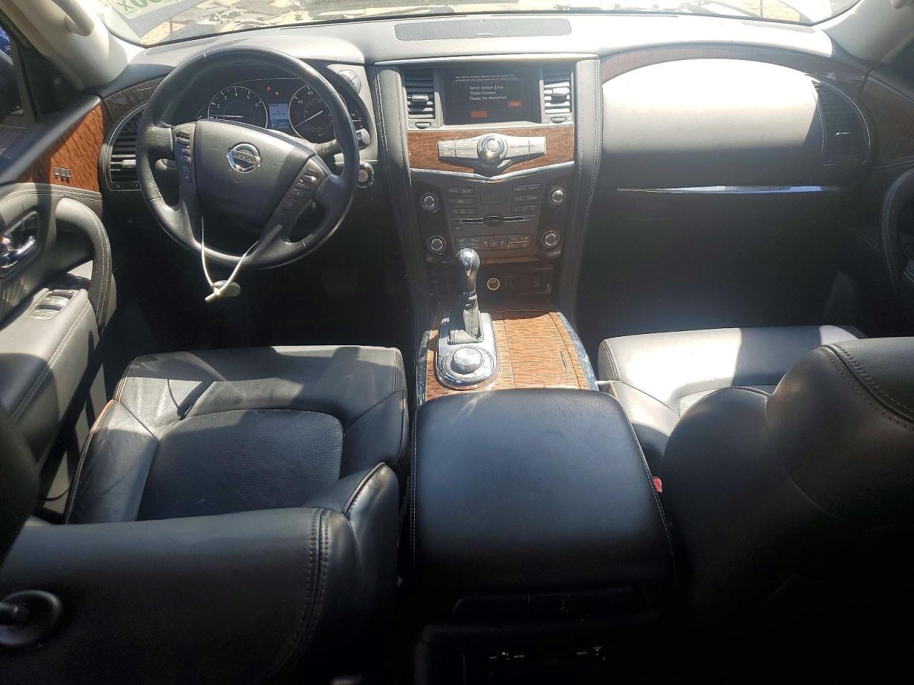 Nissan Armada Sv