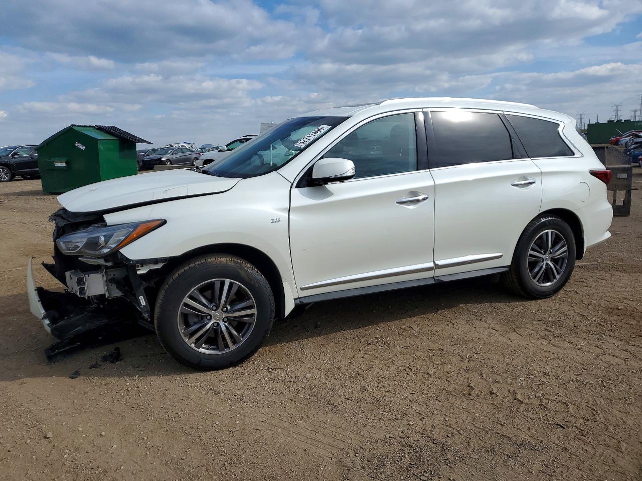 Salvage INFINITI Qx Image