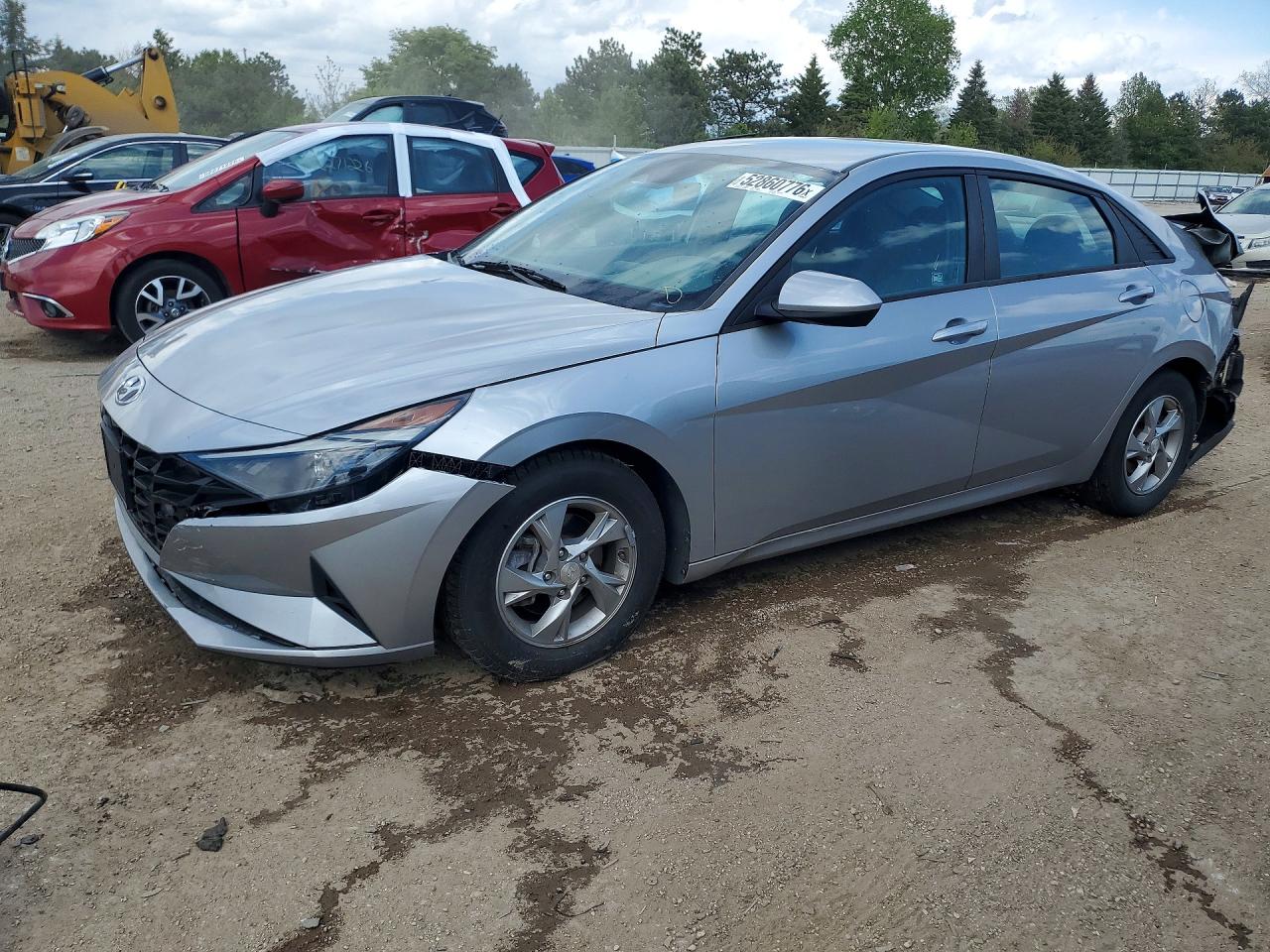Salvage Hyundai ELANTRA Image