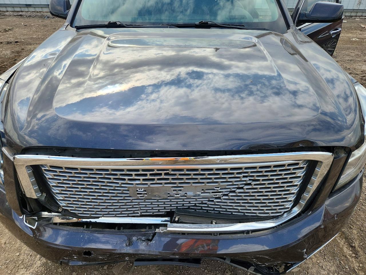 GMC Yukon Denali