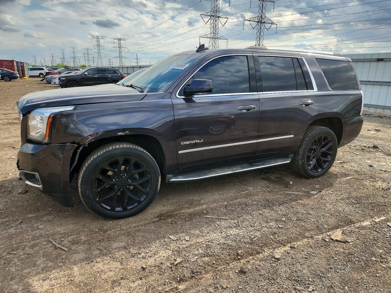 Salvage GMC Yukon Image