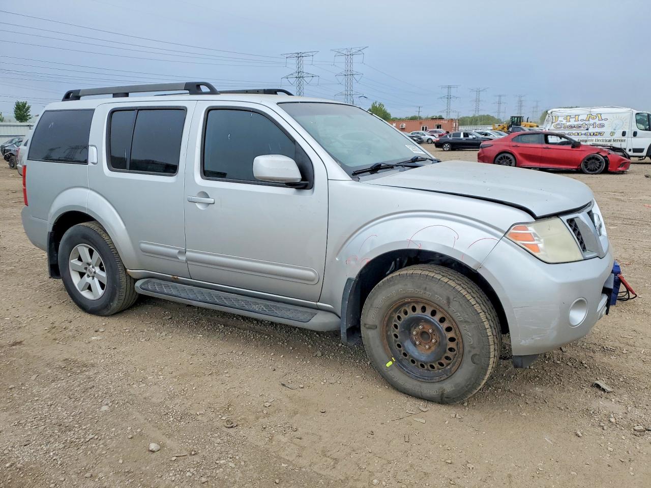 Nissan Pathfinder S