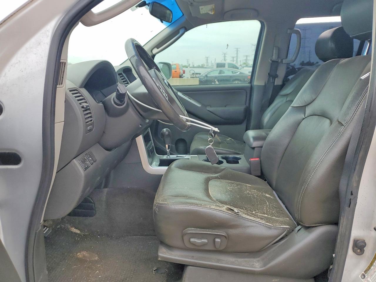 Nissan Pathfinder S
