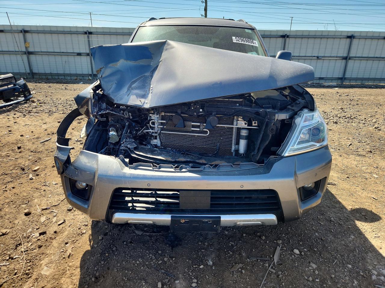 Nissan Armada Sv