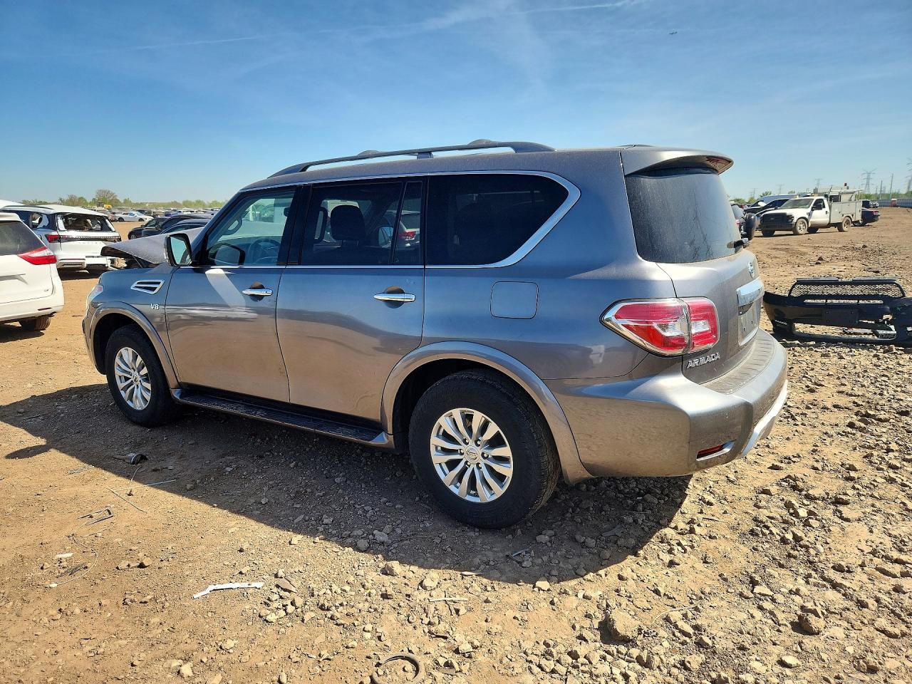 Nissan Armada Sv