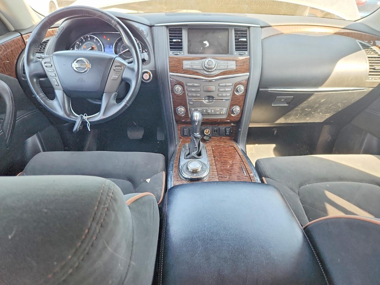 Nissan Armada Sv