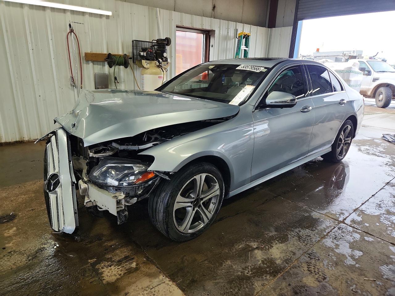 Salvage Mercedes-Benz E-Class Image