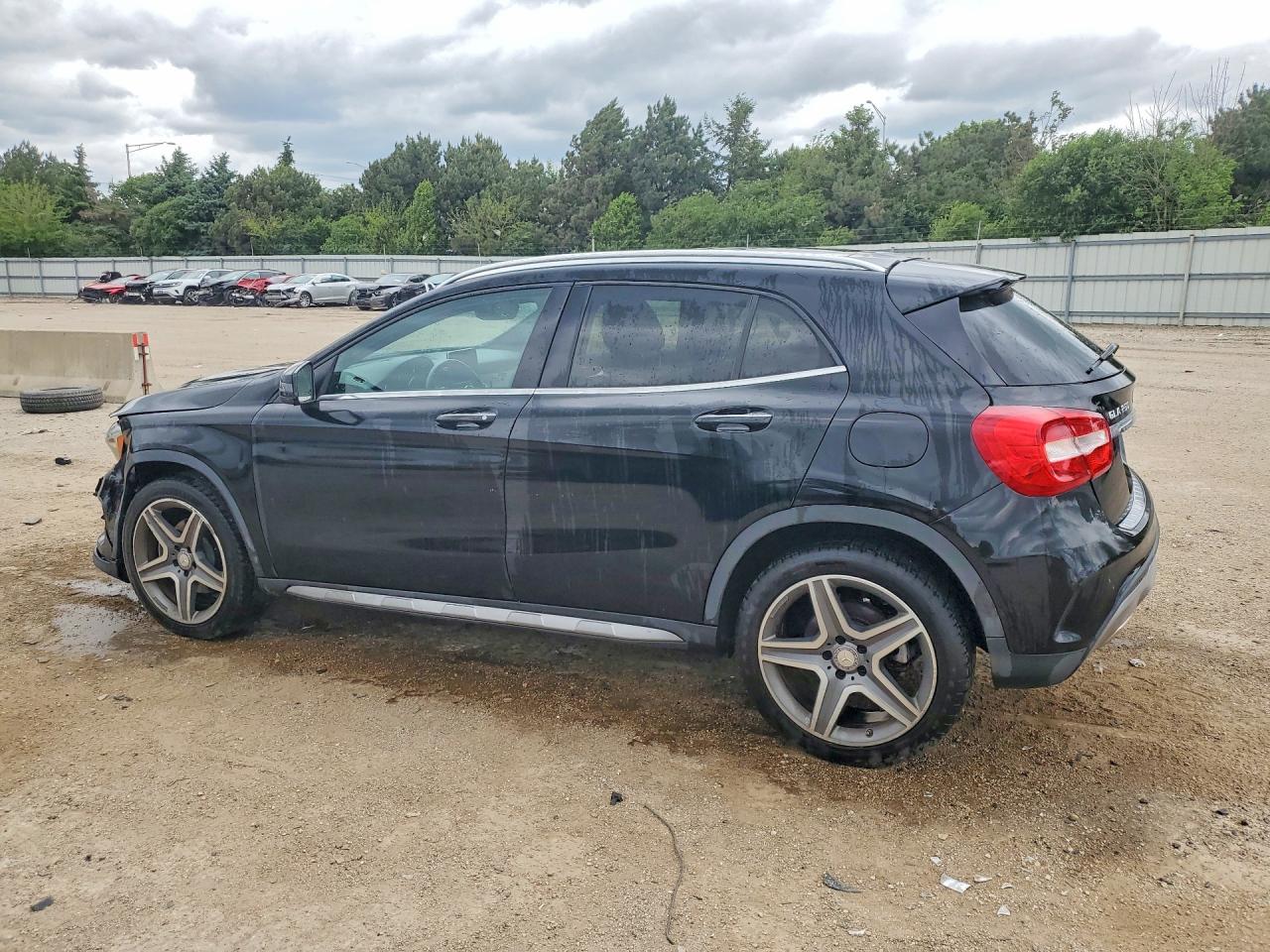 Mercedes-Benz GLA 250 4matic
