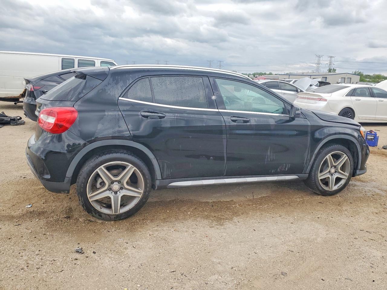 Mercedes-Benz GLA 250 4matic