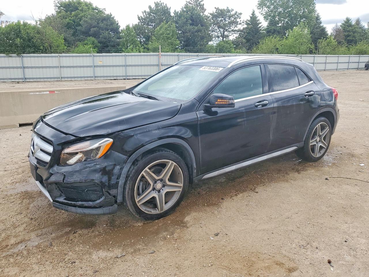 Salvage Mercedes-Benz GLA Image