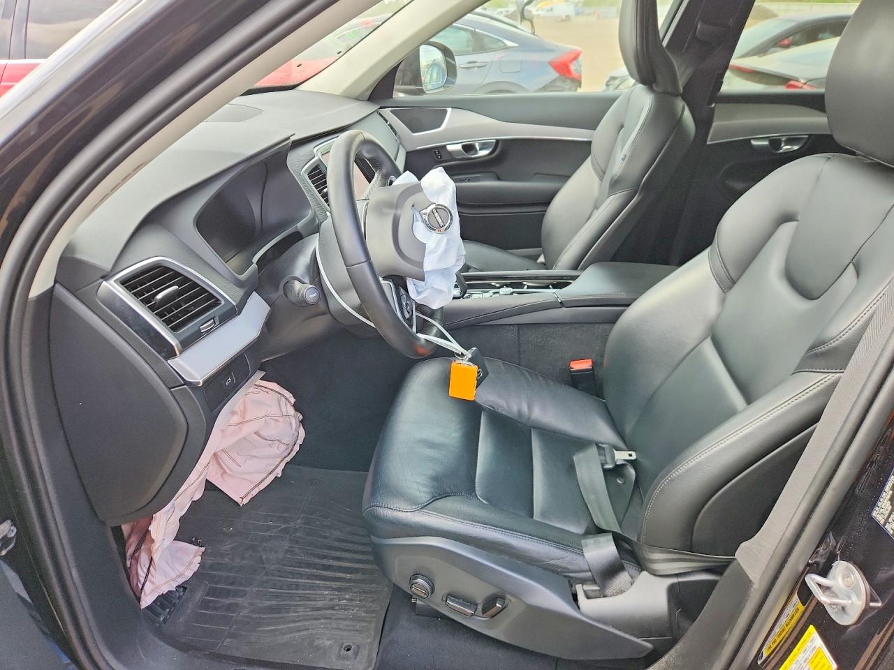 Volvo XC90 Core