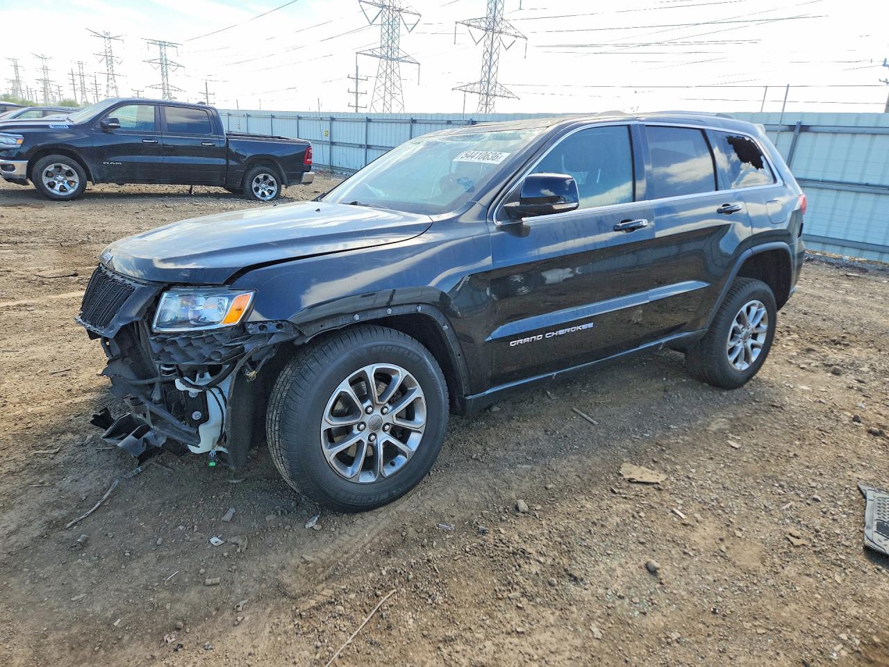 Salvage Jeep Cherokee Image