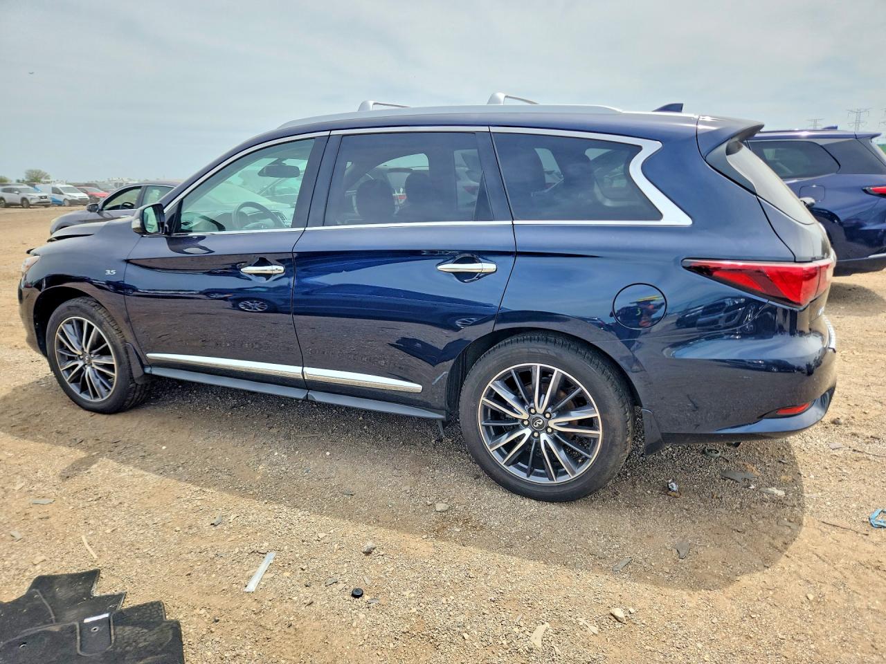 INFINITI Qx Luxe