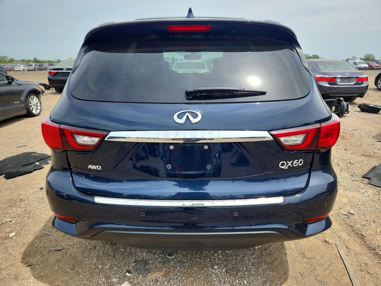 INFINITI Qx Luxe