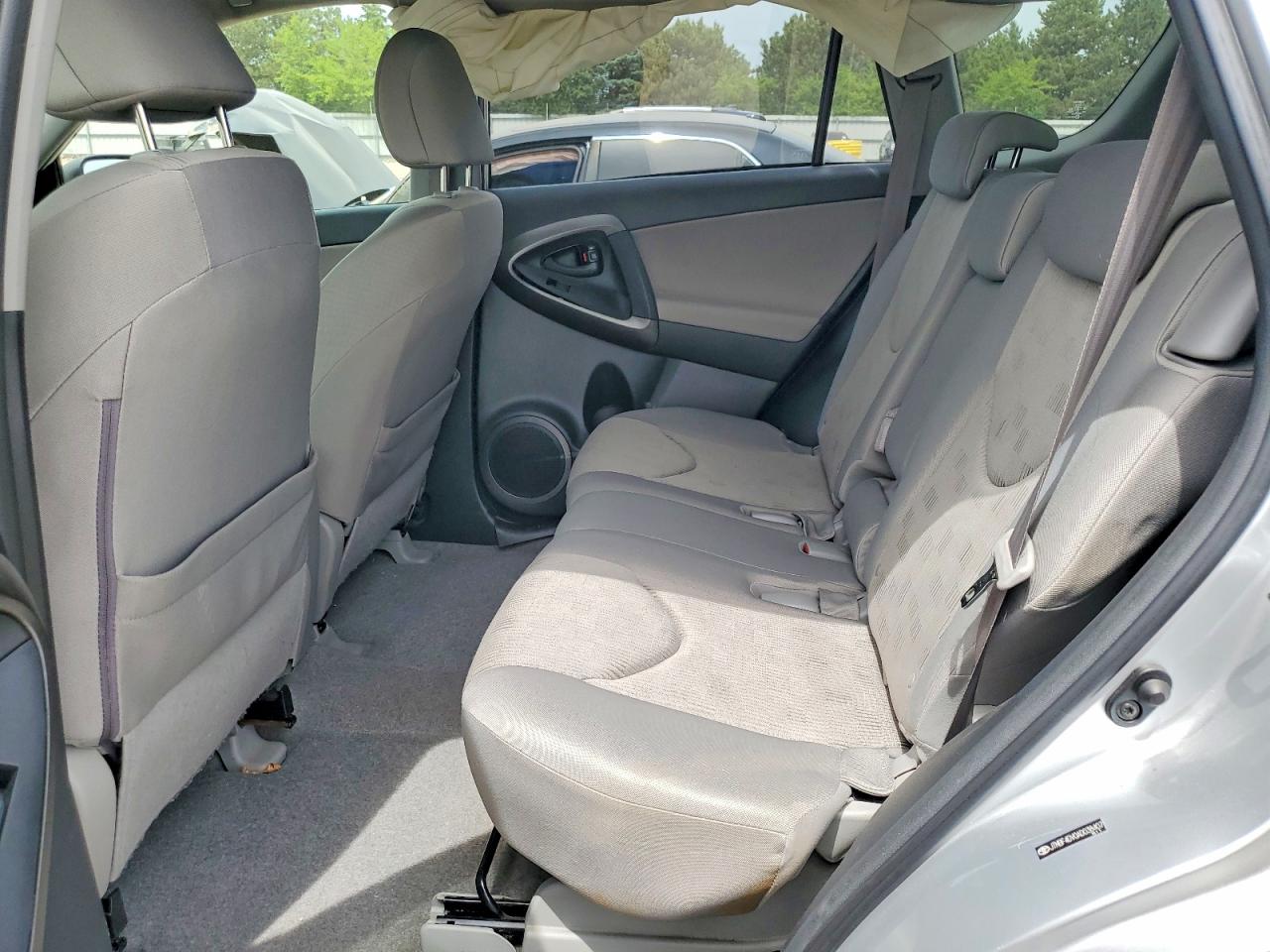 Toyota RAV4 Base
