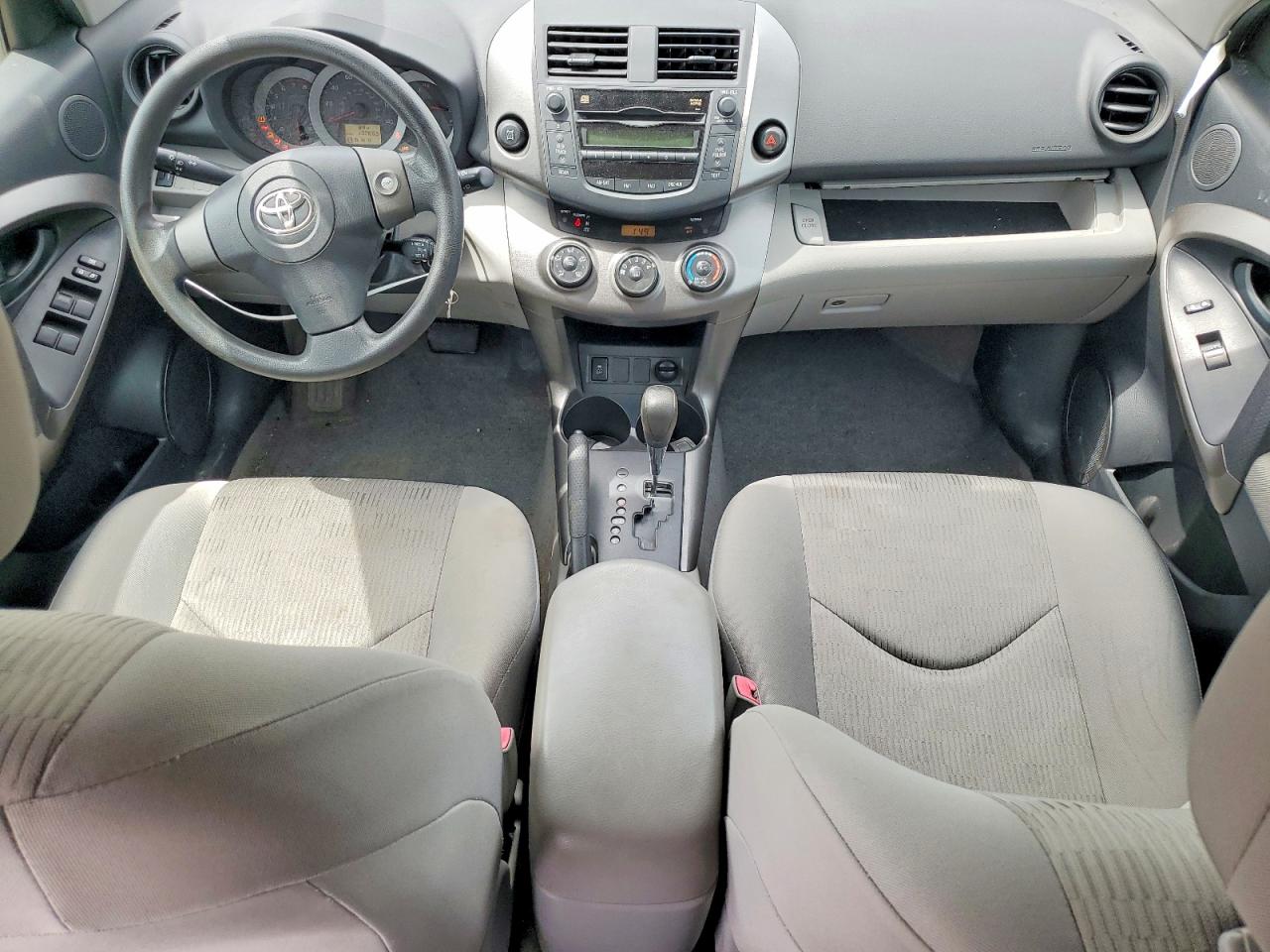 Toyota RAV4 Base
