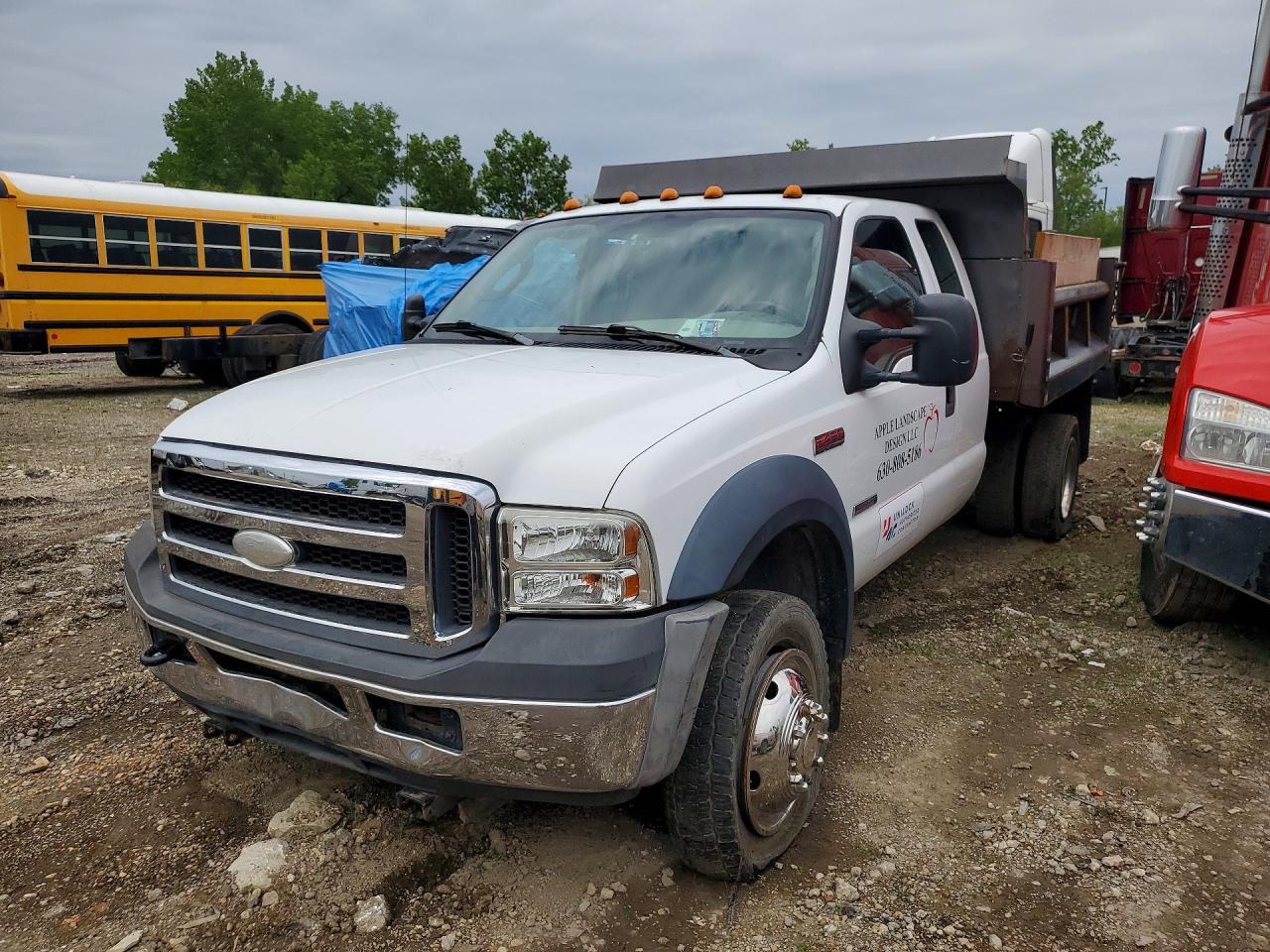 Salvage Ford F-450 Image