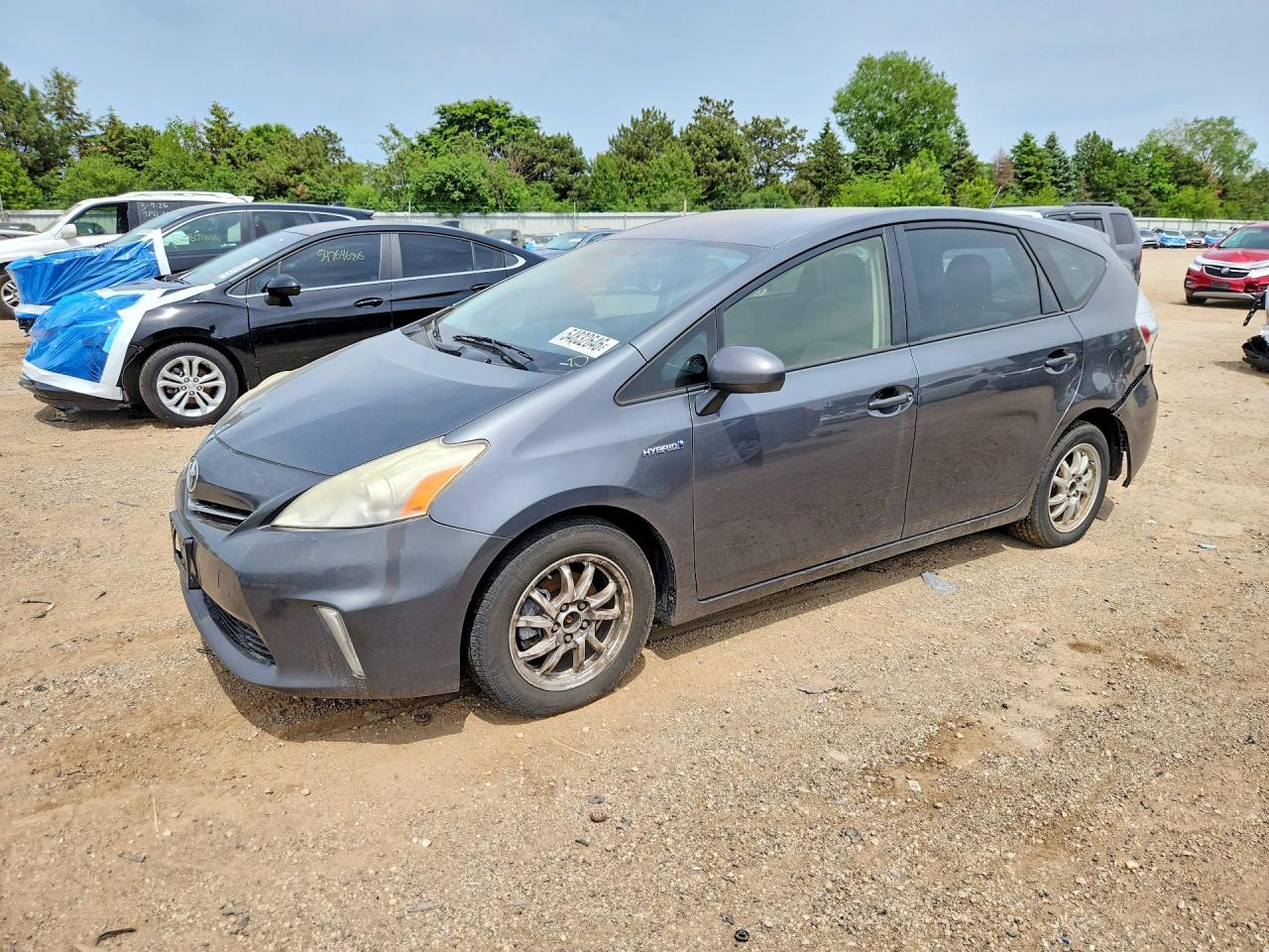 Salvage Toyota Prius Image
