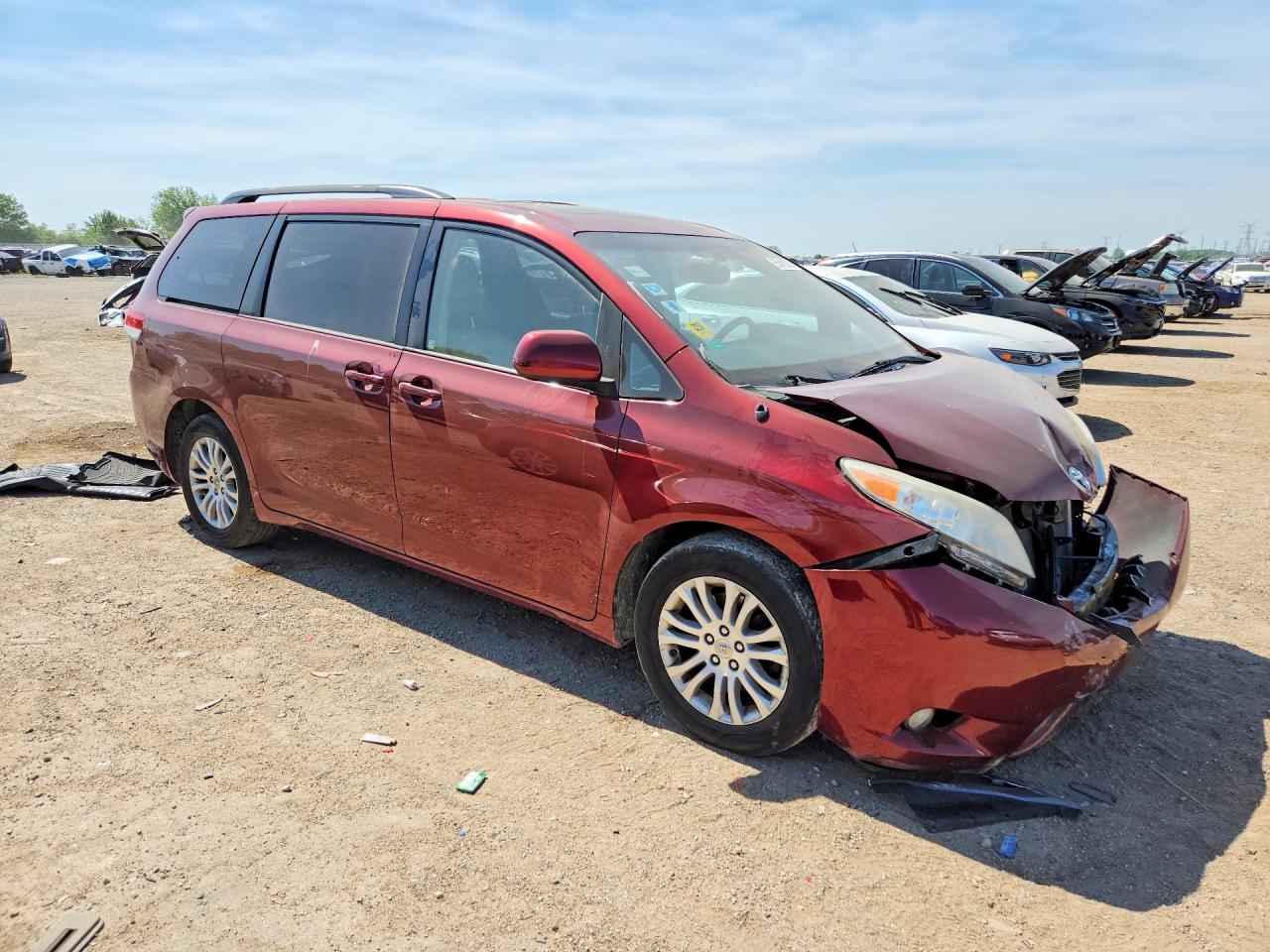 Toyota Sienna Xle 8-passenger