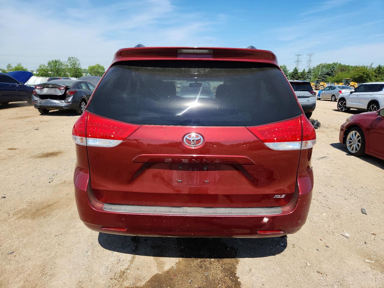 Toyota Sienna Xle 8-passenger