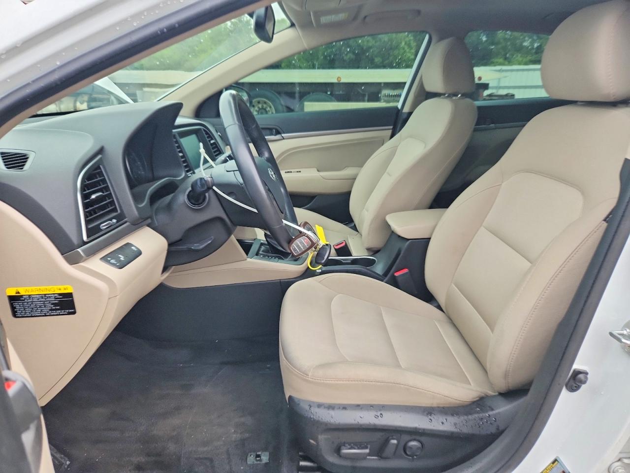 Hyundai ELANTRA Value Edition