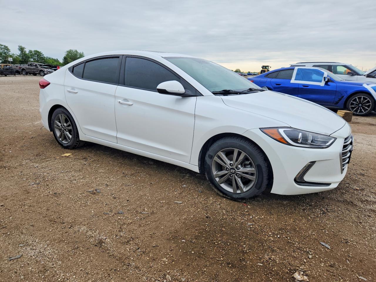 Hyundai ELANTRA Value Edition